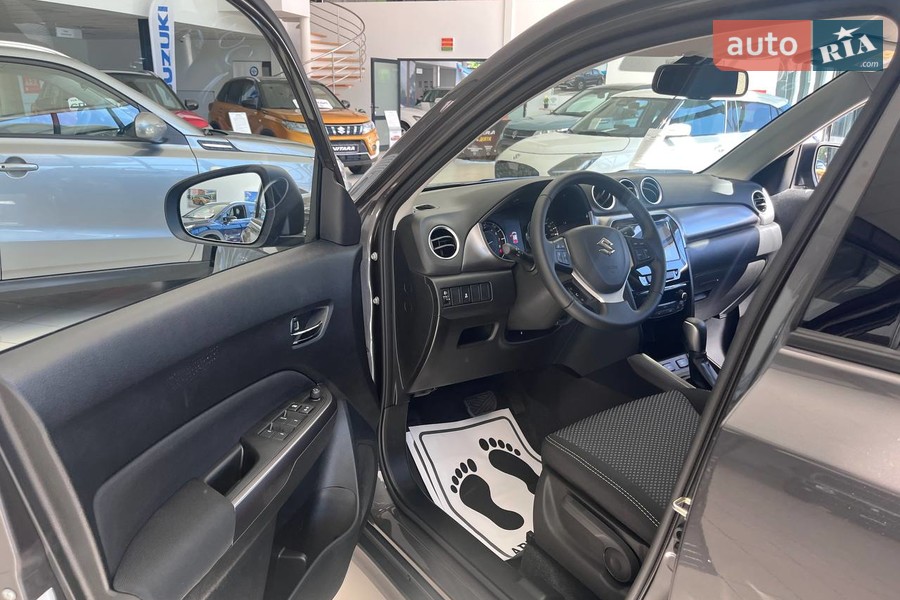 Suzuki Vitara - фото 25