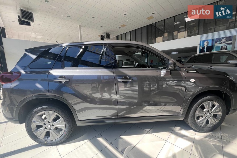 Suzuki Vitara - фото 7