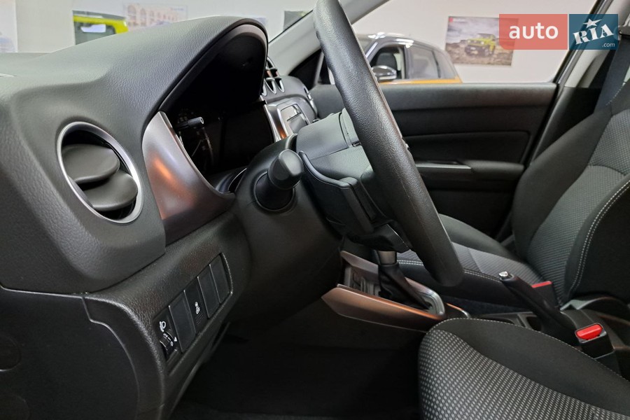 Suzuki Vitara - фото 18