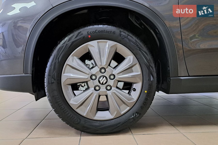 Suzuki Vitara - фото 7