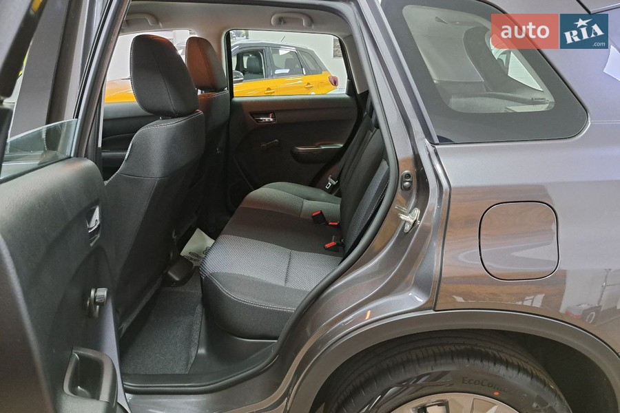 Suzuki Vitara - фото 15