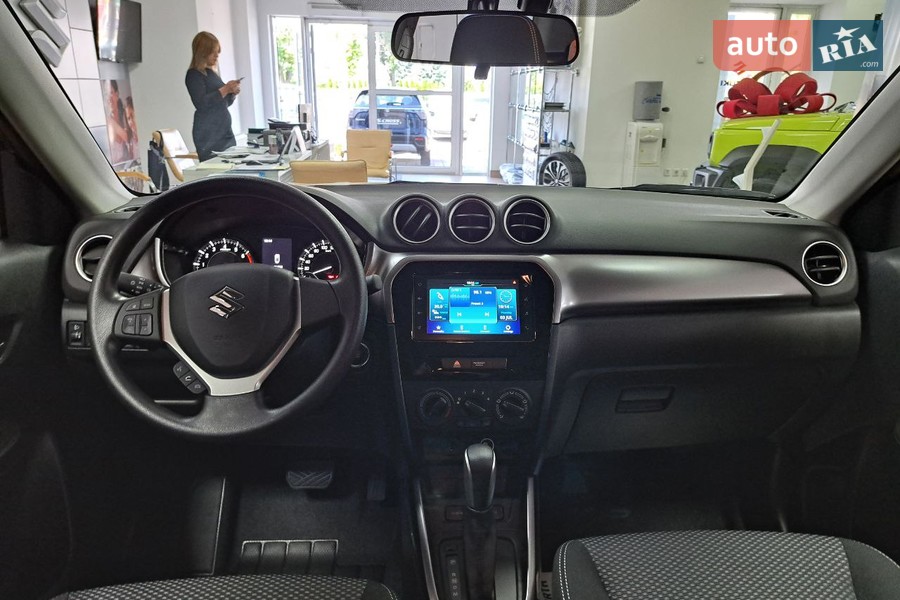 Suzuki Vitara - фото 17