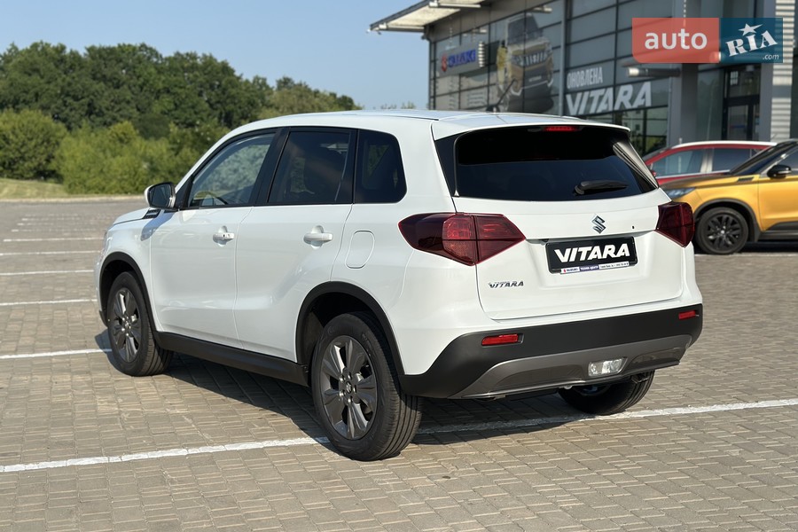 Suzuki Vitara - фото 12