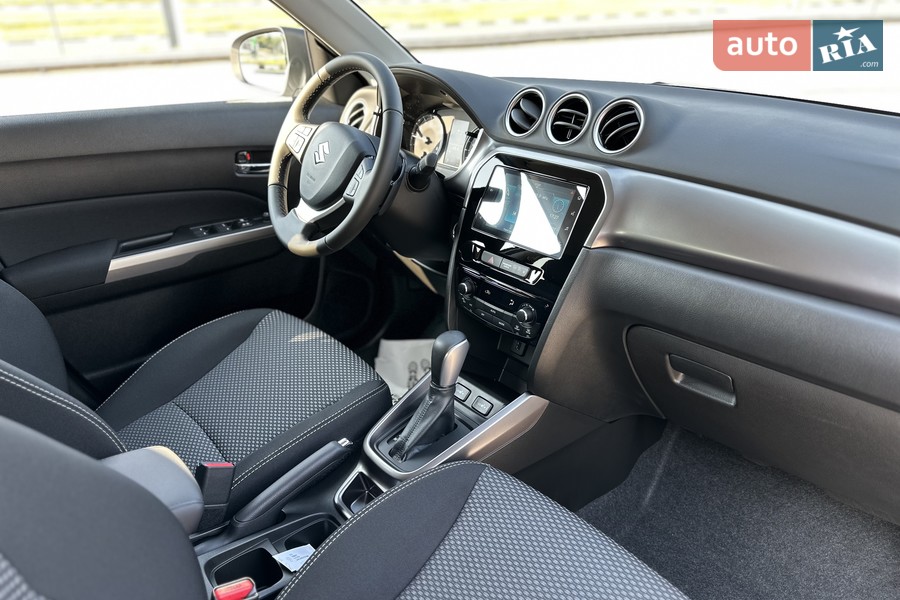 Suzuki Vitara - фото 19