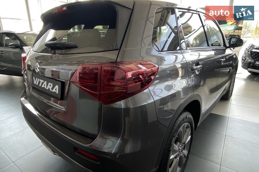 Suzuki Vitara - фото 4