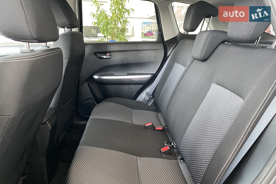 Suzuki Vitara - фото 15