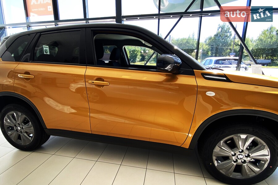 Suzuki Vitara - фото 8