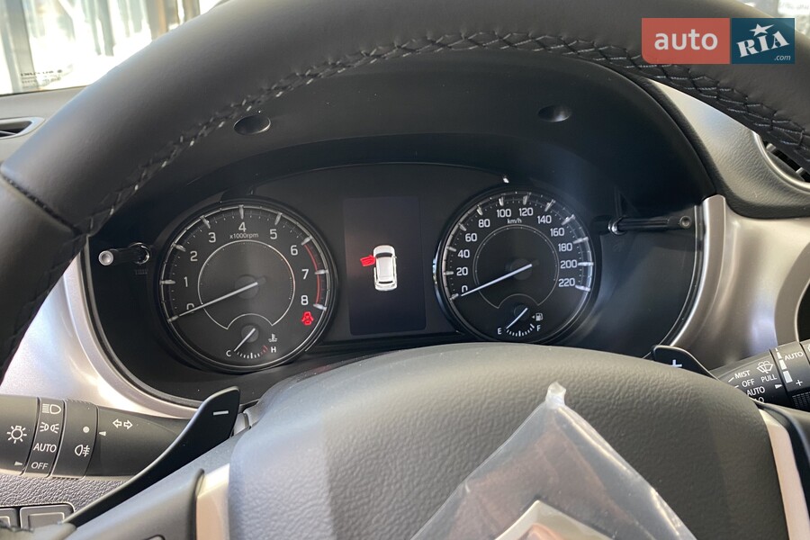 Suzuki Vitara - фото 16