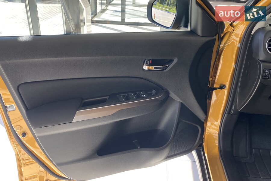 Suzuki Vitara - фото 12