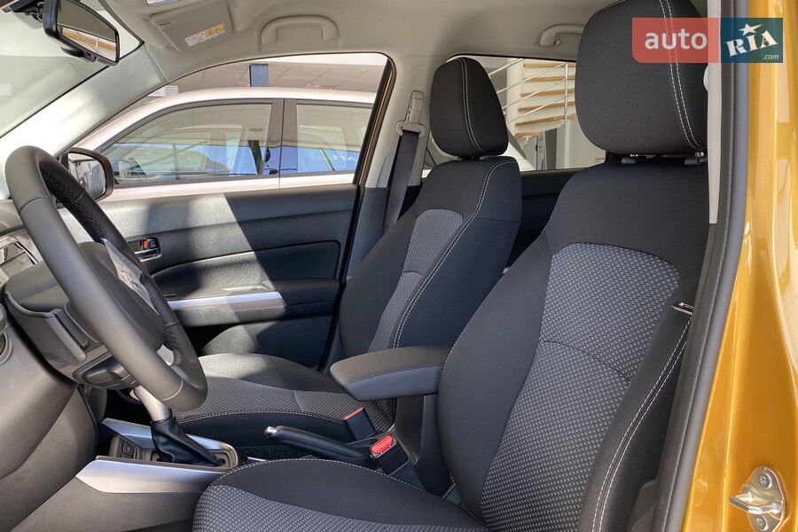 Suzuki Vitara - фото 15