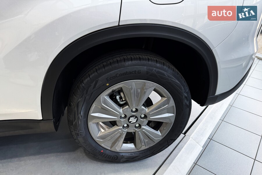 Suzuki Vitara - фото 10