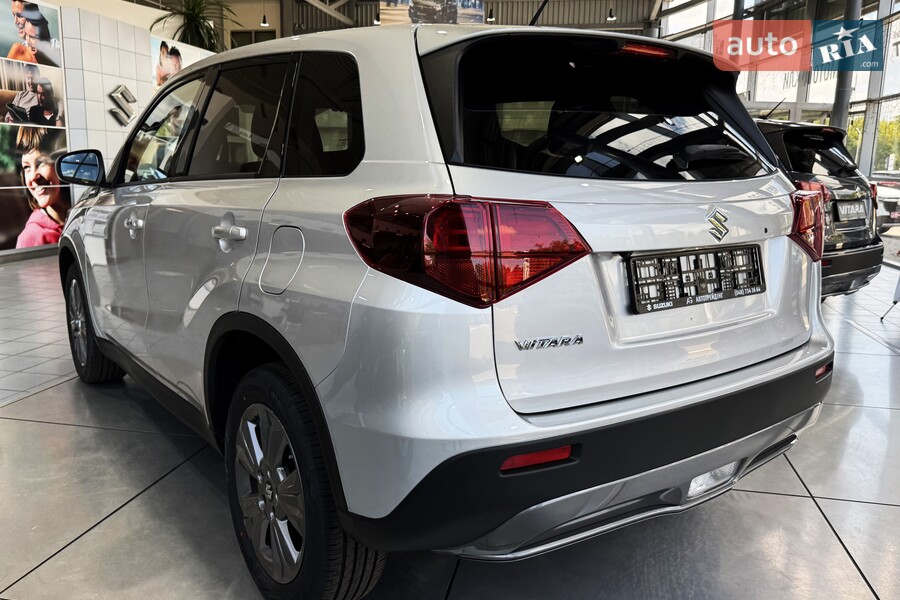 Suzuki Vitara - фото 3