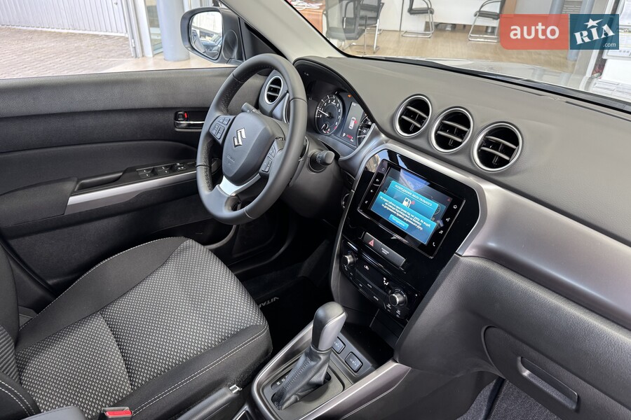 Suzuki Vitara - фото 19