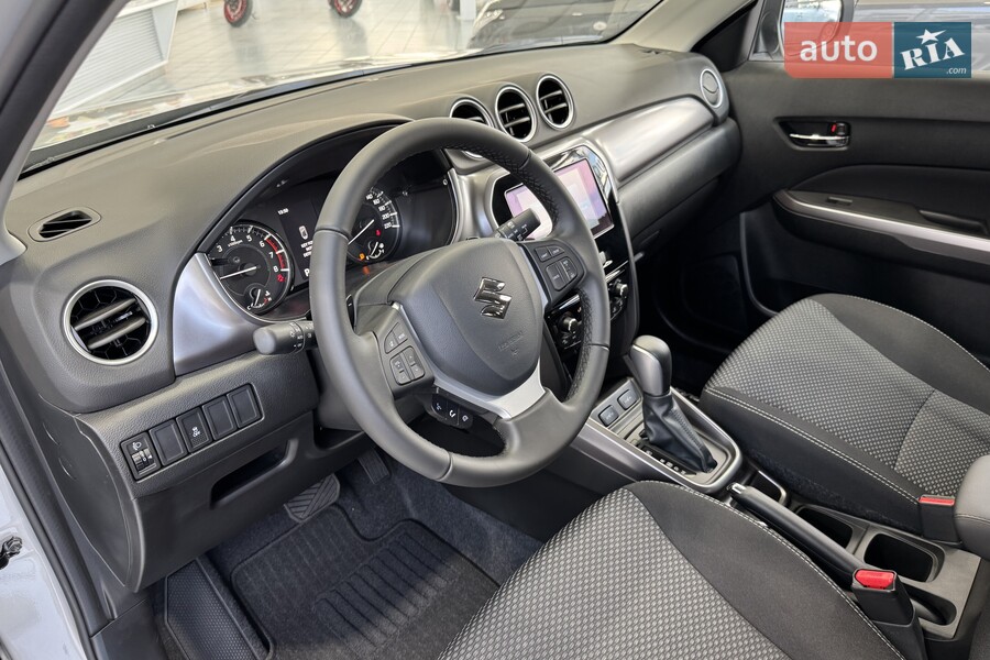 Suzuki Vitara - фото 14