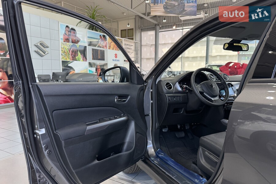 Suzuki Vitara - фото 14