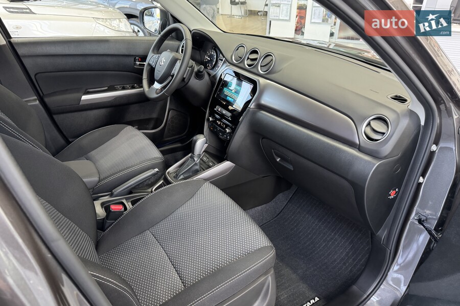 Suzuki Vitara - фото 19