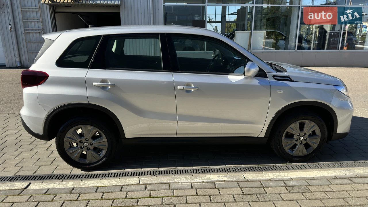 Suzuki-12