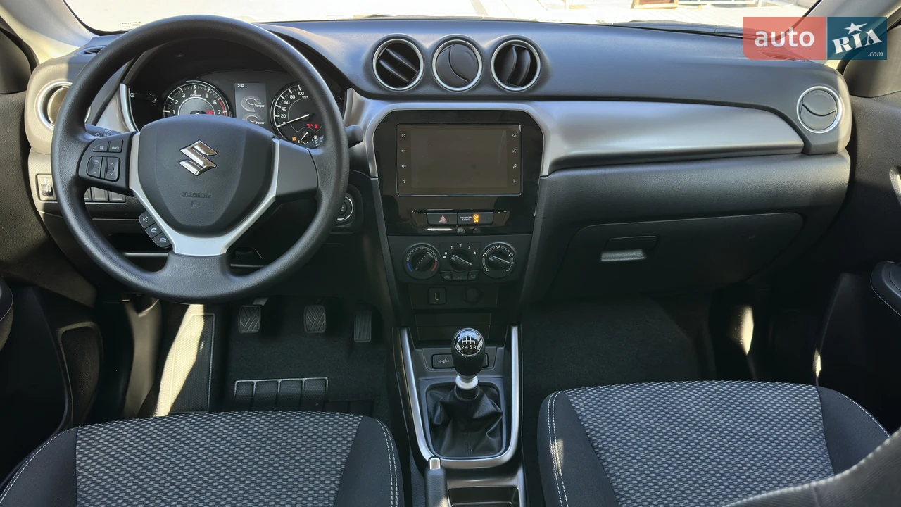 Suzuki-25
