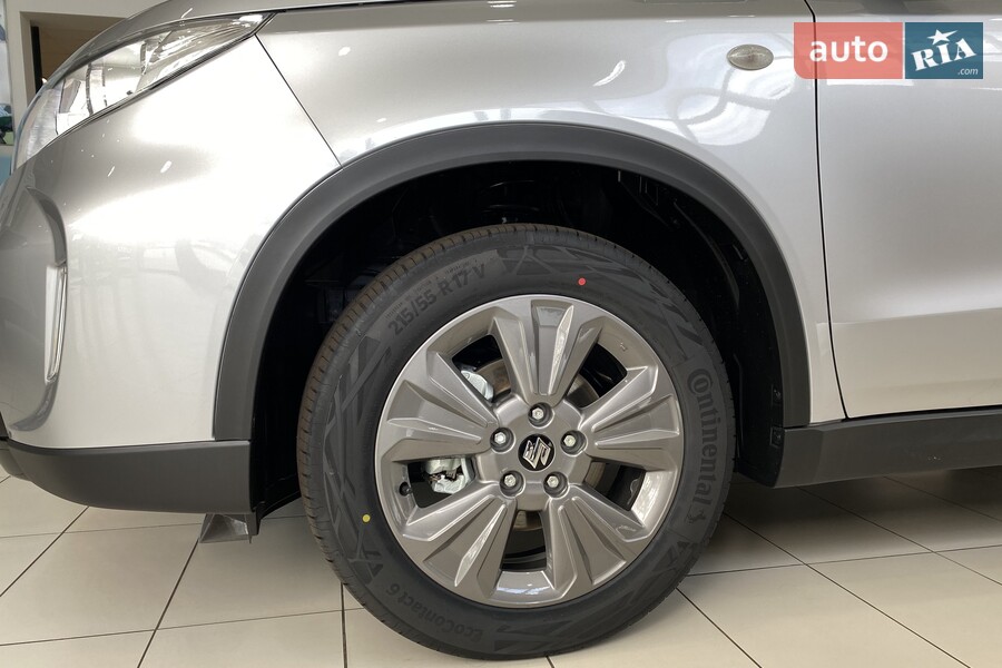 Suzuki Vitara - фото 8