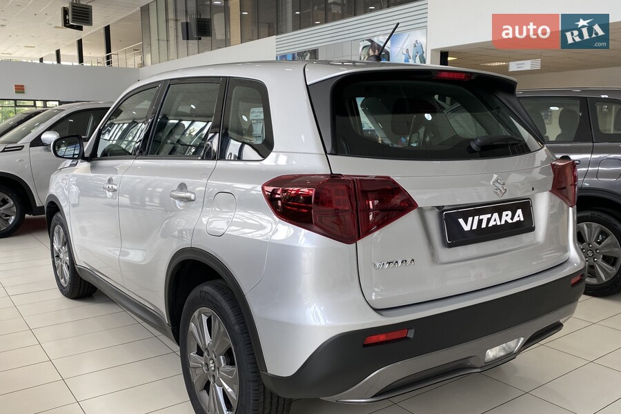 Suzuki Vitara - фото 6