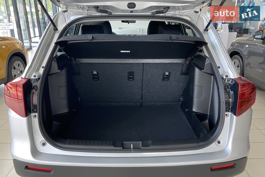 Suzuki Vitara - фото 10