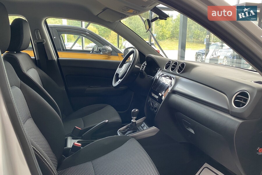 Suzuki Vitara - фото 16