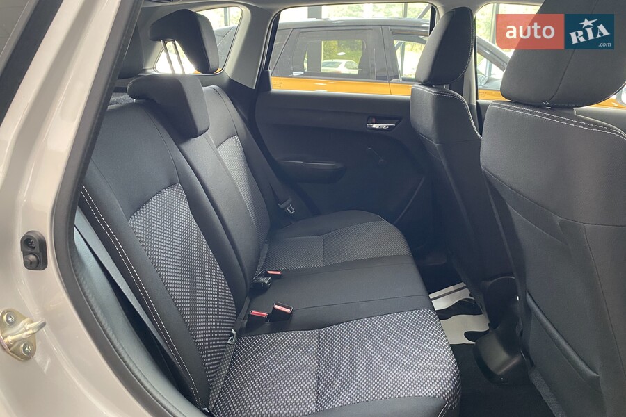 Suzuki Vitara - фото 17