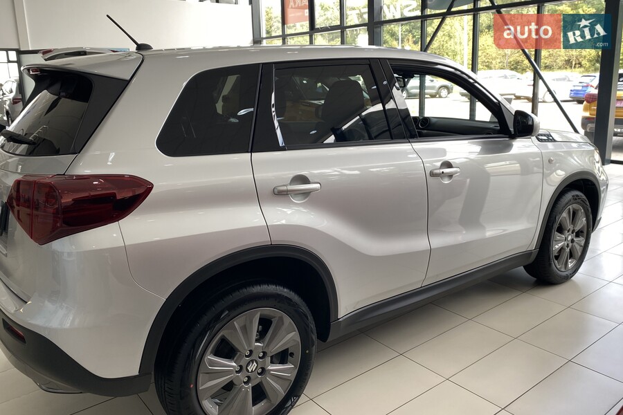 Suzuki Vitara - фото 9