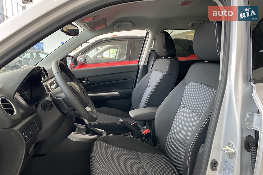 Suzuki Vitara - фото 20