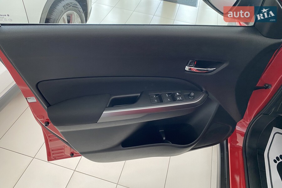 Suzuki Vitara - фото 9