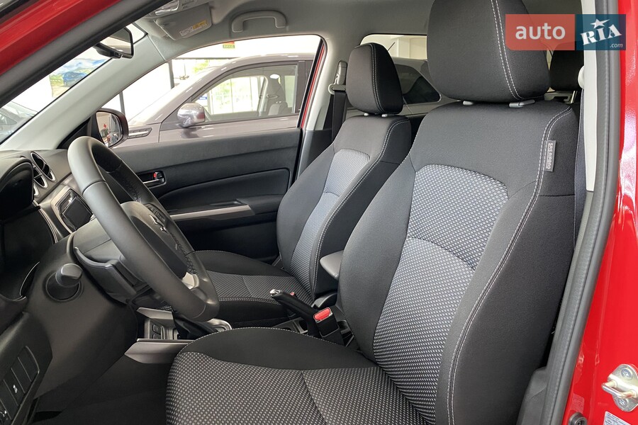 Suzuki Vitara - фото 16