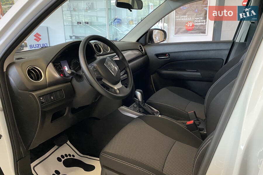 Suzuki Vitara - фото 12