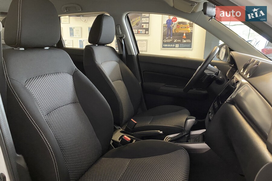 Suzuki Vitara - фото 19