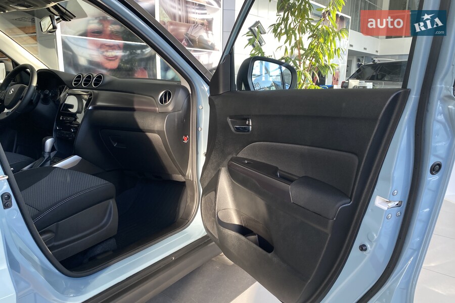 Suzuki Vitara - фото 16