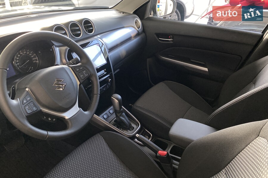 Suzuki Vitara - фото 19