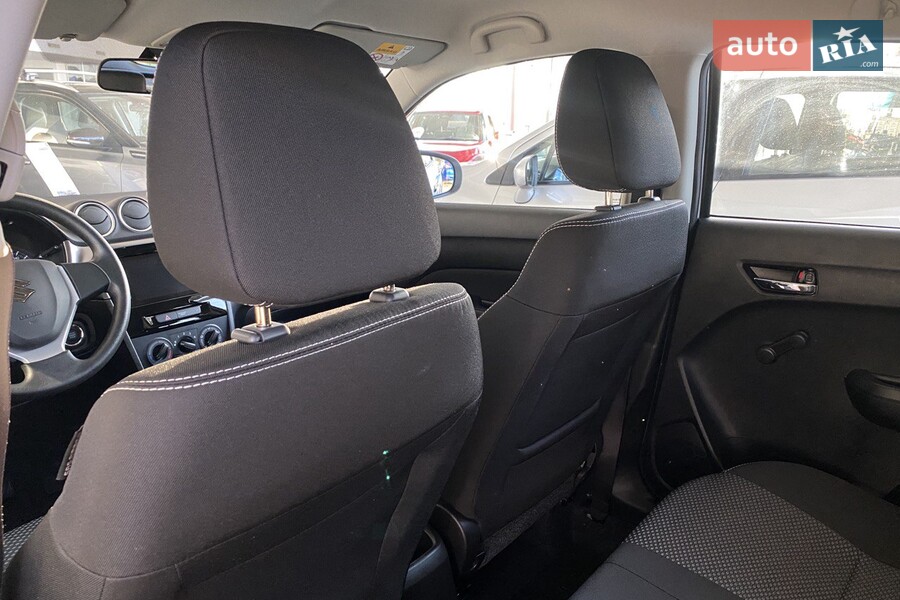 Suzuki Vitara - фото 10