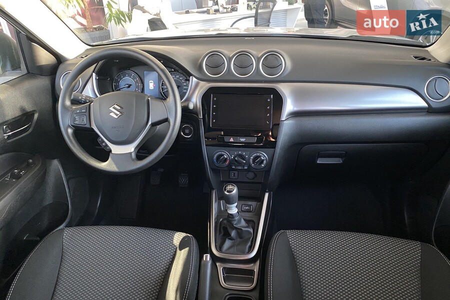 Suzuki Vitara - фото 9