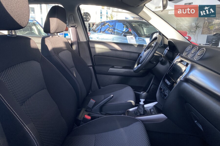Suzuki Vitara - фото 15