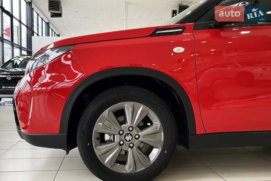 Suzuki Vitara - фото 11
