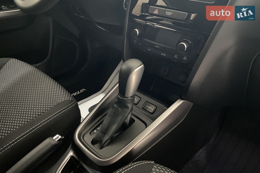 Suzuki Vitara - фото 18