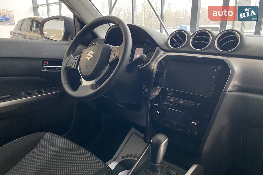 Suzuki Vitara - фото 17