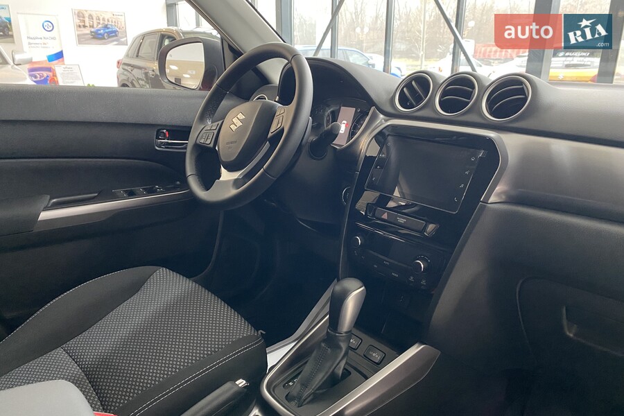 Suzuki Vitara - фото 22