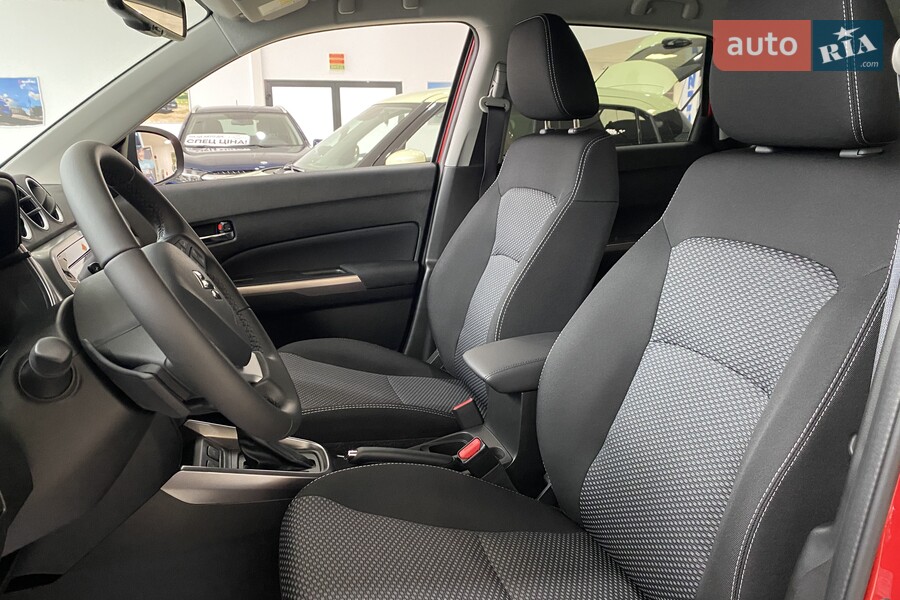 Suzuki Vitara - фото 24
