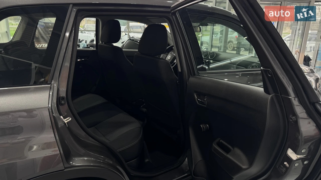 Suzuki-44