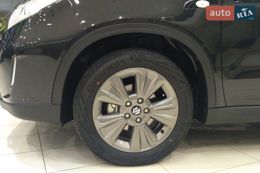 Suzuki Vitara - фото 11