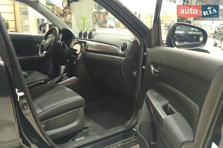 Suzuki Vitara - фото 23