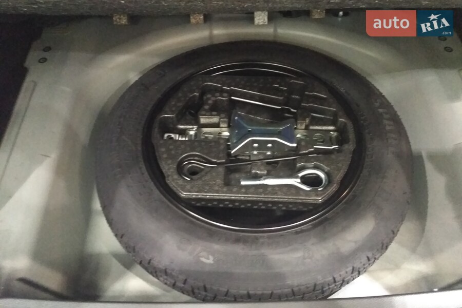 Suzuki Vitara - фото 27