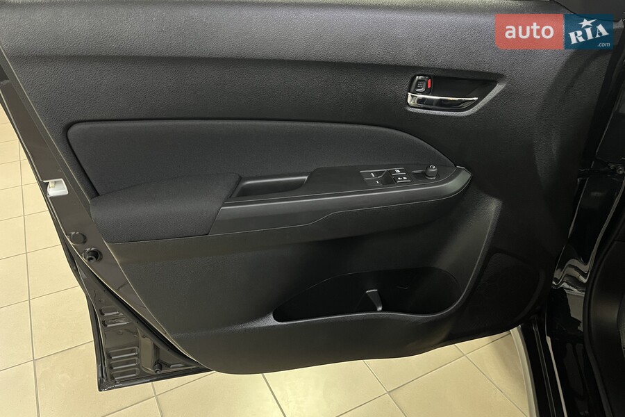 Suzuki Vitara - фото 12