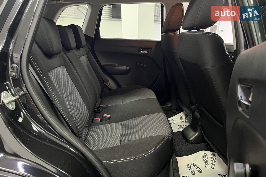 Suzuki Vitara - фото 14