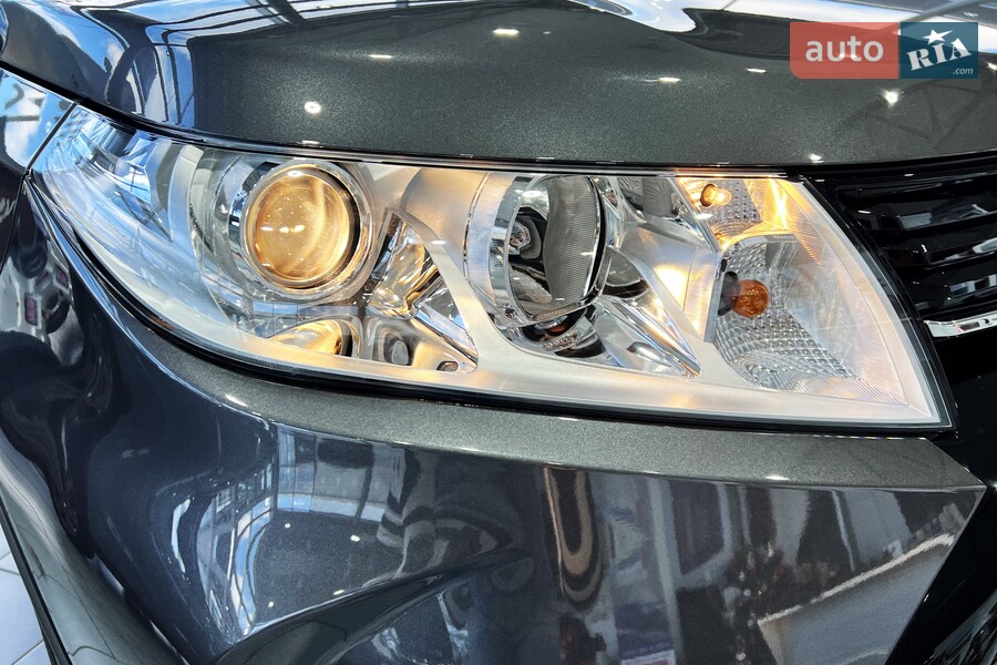 Suzuki Vitara - фото 8